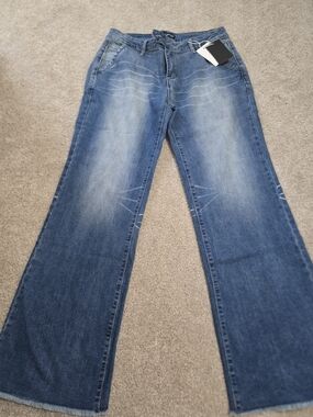Flamingals Women’s Blue Wide-Leg Jeans